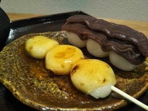 み MITARASHI DANGO by kolme kyoto
