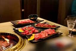 食彩和牛 しげ吉 大和本店