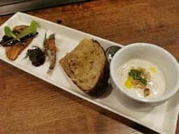 ビストロスリール