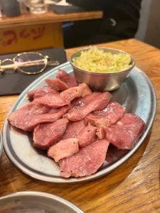 生焼きホルモン 元家 別邸