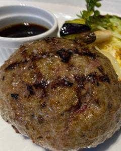 RRR Kobebeef&Wine Ootemachi