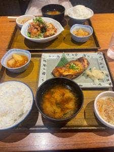 恵比寿 土鍋炊ごはん なかよし はなれ