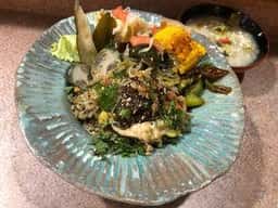 紅一点 Punto Rojo