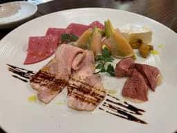 肉バル ZIN