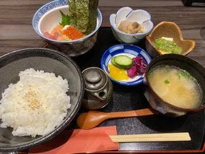 旬鮮料理とみ山