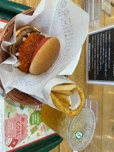 モスバーガー アトレ品川店
