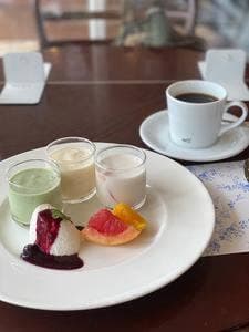 モーニング 菜根本店