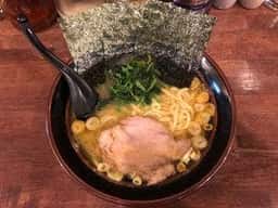 横浜家系 まるに家