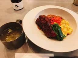 YAKISOBA & GROCERIES 一服