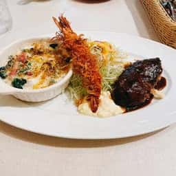 洋食レストラン ロッキー