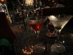 タブローズ ラウンジ