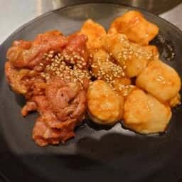 炭火焼肉 金龍