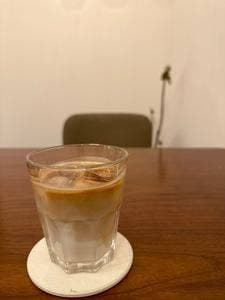 一軒家 カフェ □□□ シカク
