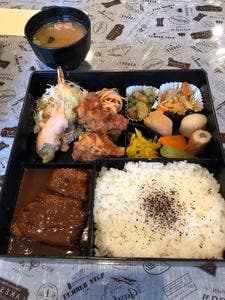 レストラン ロイン フラワーロード本店