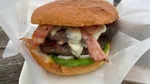 ビンゴバーガー本店