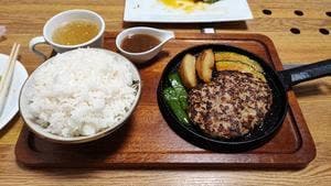 お肉のつしま