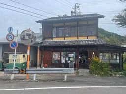 美濃市駅前カフェ灯家