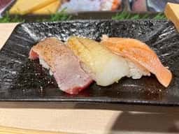 まぐろ人 上野広小路出張所