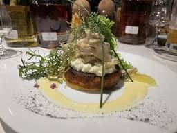 Bar Dining FIVE Arrows