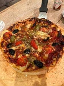 ザ・ルーフトップ・ブッチャー シカゴピザ & ビア