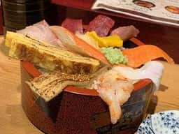 日本橋群八