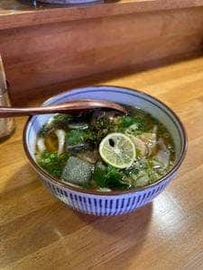 ウドンスタンド五頭