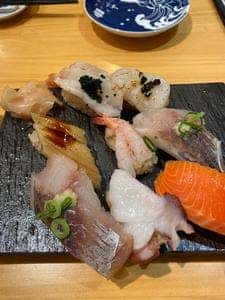 鮨 酒 肴 杉玉 うらぶくろ