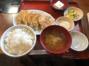 餃子会館 本店