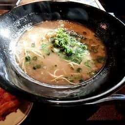 日本酒と焼肉 吉岡太一