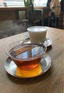 almond hostel & cafe カフェラウンジ