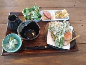 soba de cafe とら吉