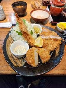 とんかつ豚ゴリラ 新京極六角店