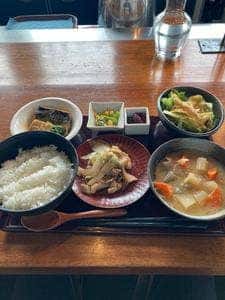 卯乃家西新宿野村ビル店