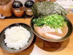 ラーメン 輝道家 野方本店