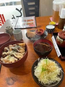 とんかつ豚ゴリラ 新京極六角店