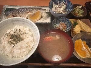 光