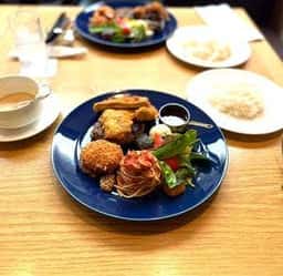 ダイニングカフェ SOCO 神戸ポートピアホテル