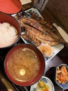 炭火焼専門食処 白銀屋 西八の分店