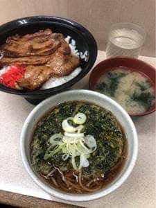 立喰処 どん亭 成増店