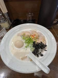 自家製多加水極太麺 ISAMI