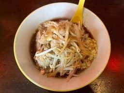 ラーメンイエロー 新宿御苑前店