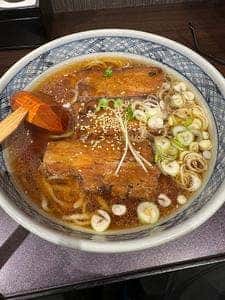 手打ら〜めん満月