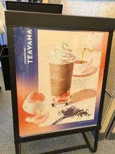 スターバックスコーヒー 六本木ヒルズ メトロハット ハリウッドプラザ店