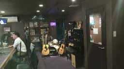 Music Bar SINGS