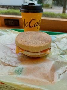 マクドナルド 品川港南口店