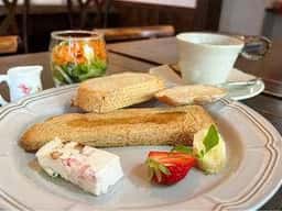 gallery cafe NUNO