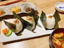 おにぎりカフェ 利さく