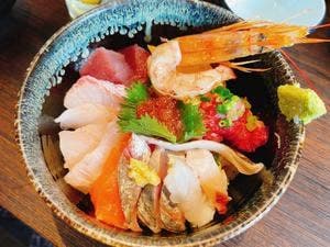 つきじde丼どん