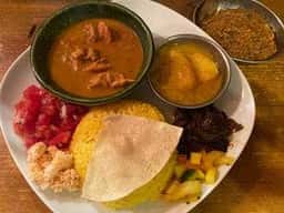 カレーや デッカオ