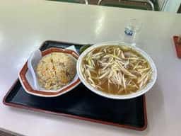 東栄楼